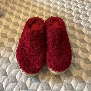 J Slides deep red shag slides size 9